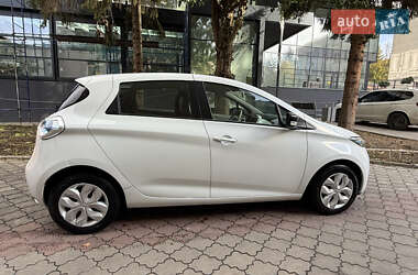 Хэтчбек Renault Zoe 2018 в 