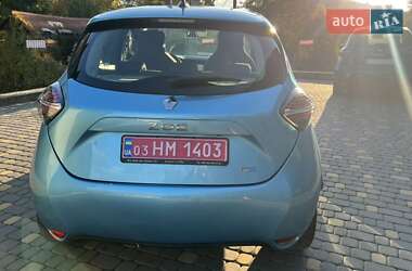 Хэтчбек Renault Zoe 2021 в 