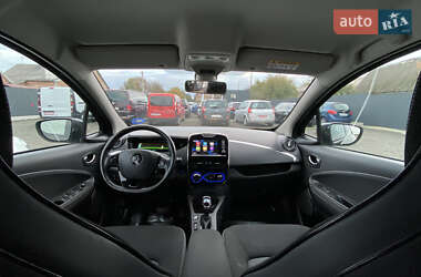 Хэтчбек Renault Zoe 2016 в 