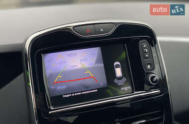 Хэтчбек Renault Zoe 2016 в 