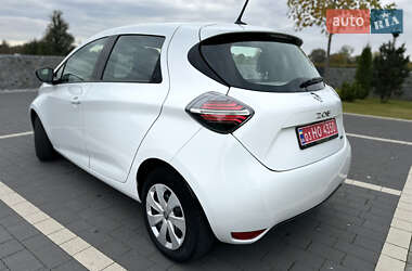 Хэтчбек Renault Zoe 2021 в 