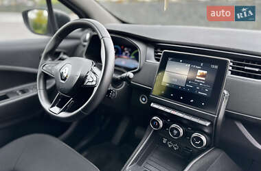 Хэтчбек Renault Zoe 2021 в 