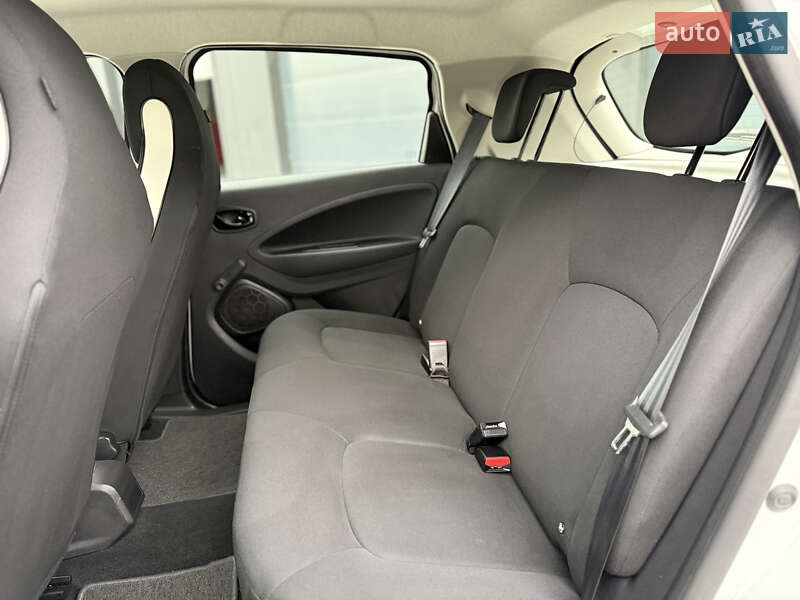 Хэтчбек Renault Zoe 2020 в Городке