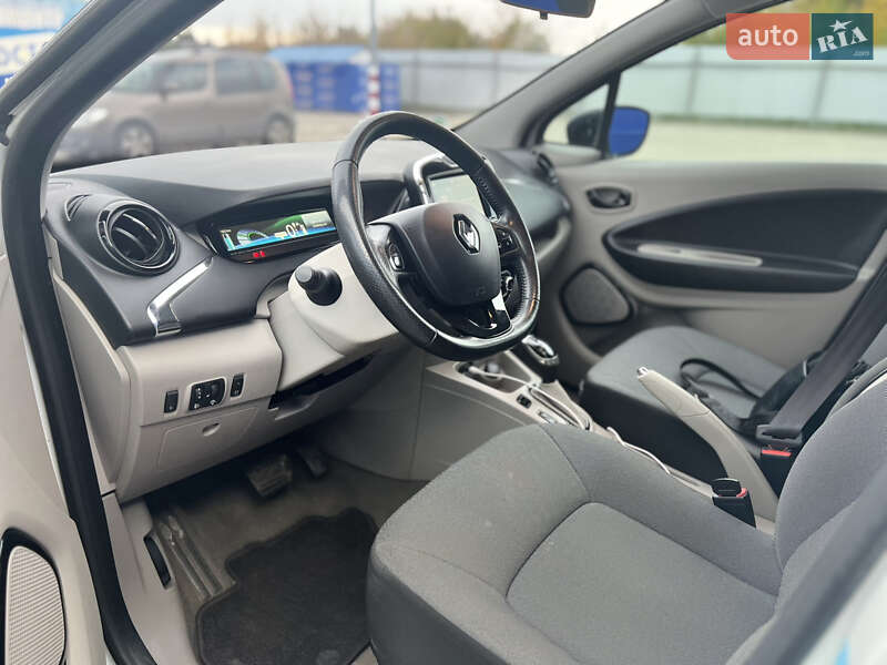 Хэтчбек Renault Zoe 2014 в Дубно