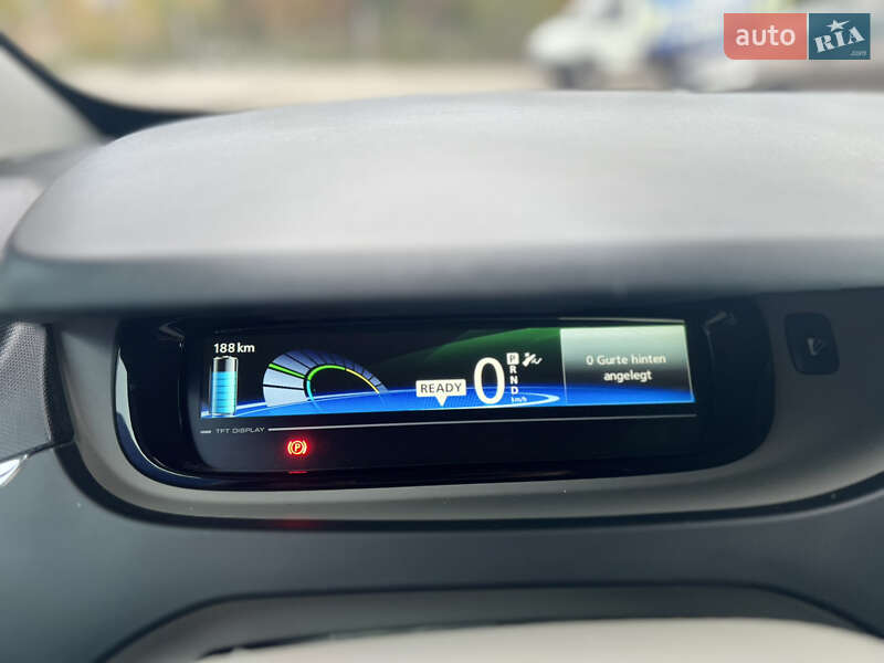 Хэтчбек Renault Zoe 2014 в Дубно