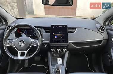 Хетчбек Renault Zoe 2022 в 