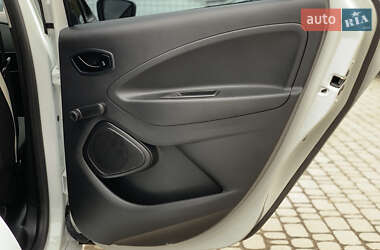 Хэтчбек Renault Zoe 2020 в 