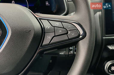 Хэтчбек Renault Zoe 2020 в 