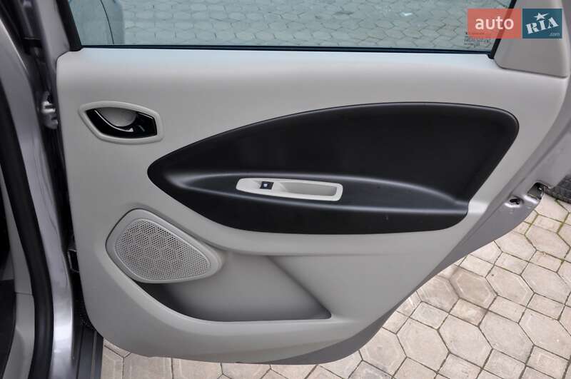Хетчбек Renault Zoe 2015 в Львові фото 24 Хетчбек Renault Zoe 2015 в Львові