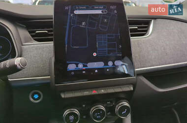 Хэтчбек Renault Zoe 2020 в 