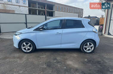 Хэтчбек Renault Zoe 2016 в 