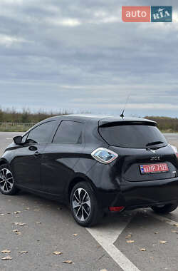 Хэтчбек Renault Zoe 2018 в 