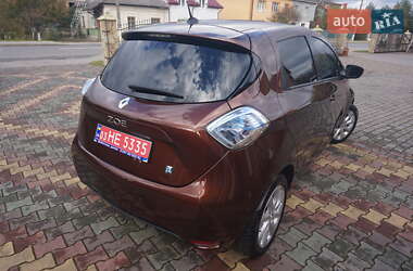 Хэтчбек Renault Zoe 2015 в 