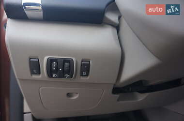 Хэтчбек Renault Zoe 2015 в 