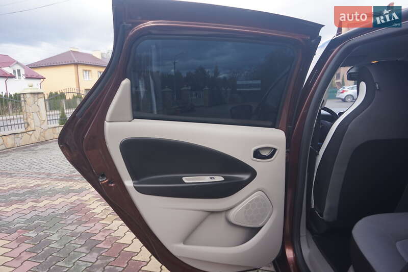 Хэтчбек Renault Zoe 2015 в Самборе