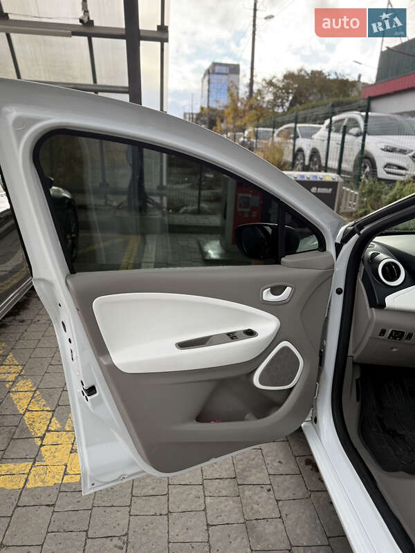 Хэтчбек Renault Zoe 2018 в Львове