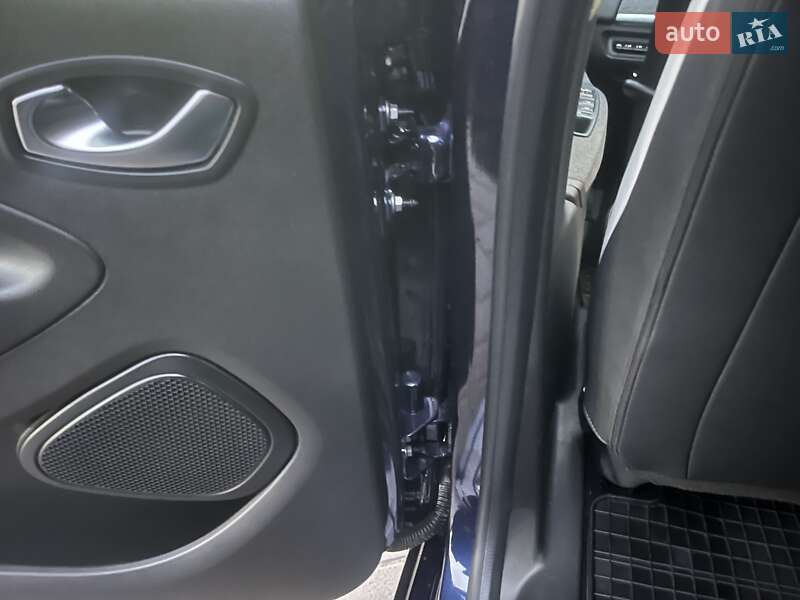 Хэтчбек Renault Zoe 2022 в Дубно