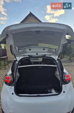Хэтчбек Renault Zoe 2020 в 