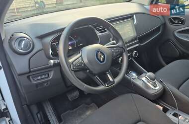 Хэтчбек Renault Zoe 2020 в 