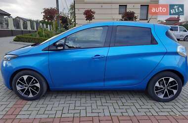 Хэтчбек Renault Zoe 2018 в 