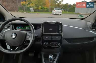 Хэтчбек Renault Zoe 2018 в 