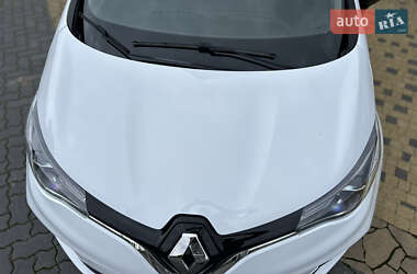 Хэтчбек Renault Zoe 2021 в 