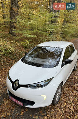 Хетчбек Renault Zoe 2013 в  фото 3 Хетчбек Renault Zoe 2013 в