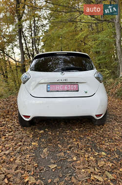Хетчбек Renault Zoe 2013 в  фото 10 Хетчбек Renault Zoe 2013 в