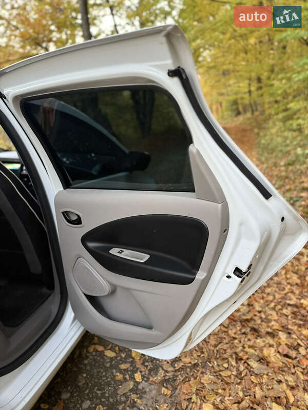 Хэтчбек Renault Zoe 2013 в Бережанах