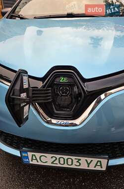 Хэтчбек Renault Zoe 2020 в 
