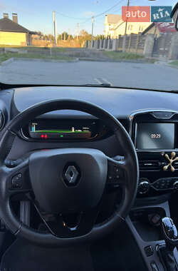 Хэтчбек Renault Zoe 2018 в 