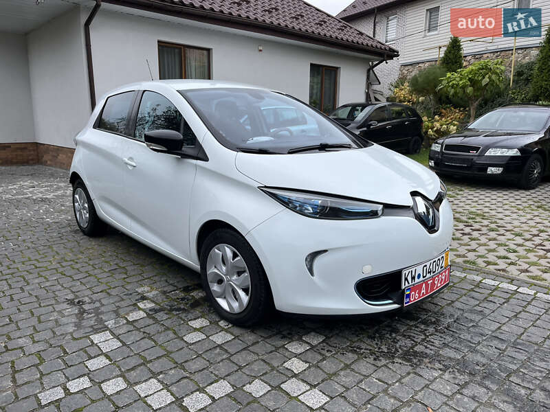 Хетчбек Renault Zoe 2013 в Звягелі фото 2 Хетчбек Renault Zoe 2013 в Звягелі