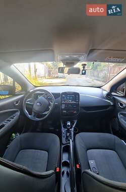 Хетчбек Renault Zoe 2016 в  фото 3 Хетчбек Renault Zoe 2016 в