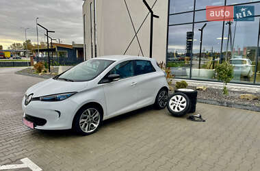 Хэтчбек Renault Zoe 2015 в 