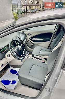 Хэтчбек Renault Zoe 2015 в 