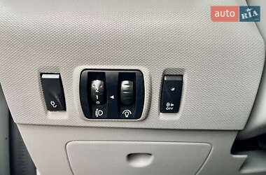 Хэтчбек Renault Zoe 2015 в 