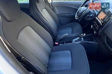Хэтчбек Renault Zoe 2017 в 