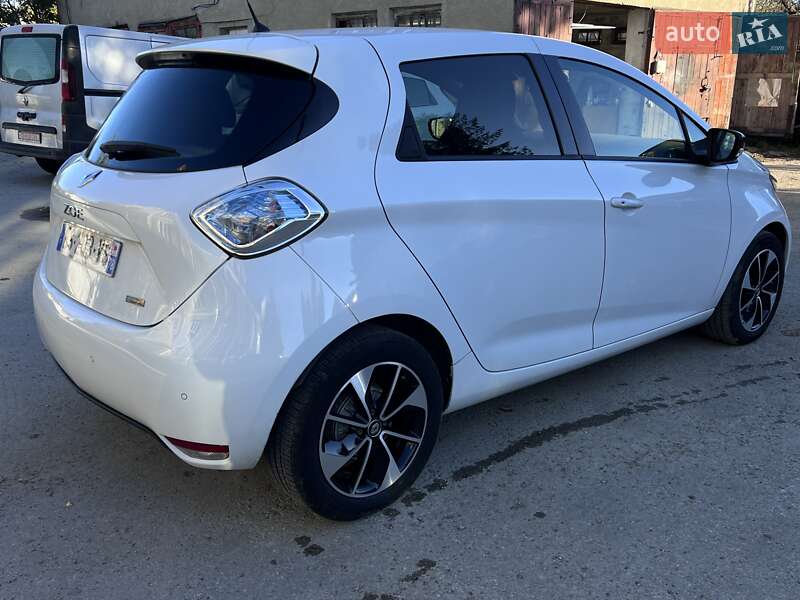 Хетчбек Renault Zoe 2017 в Чернівцях