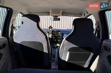 Хэтчбек Renault Zoe 2014 в 