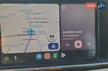 Хэтчбек Renault Zoe 2016 в 
