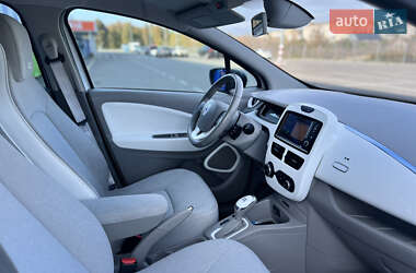 Хетчбек Renault Zoe 2014 в  фото 31 Хетчбек Renault Zoe 2014 в