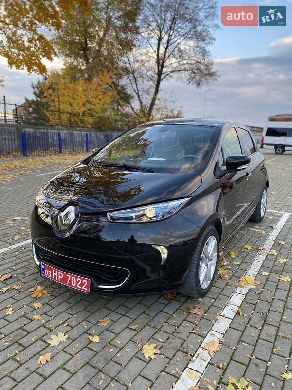 Хэтчбек Renault Zoe 2019 в 