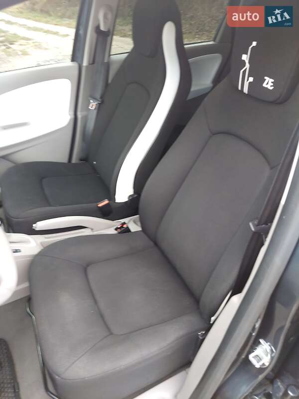 Хетчбек Renault Zoe 2017 в Львові