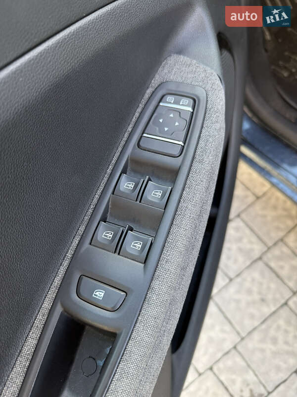Хэтчбек Renault Zoe 2020 в Львове фото 7 Хэтчбек Renault Zoe 2020 в Львове