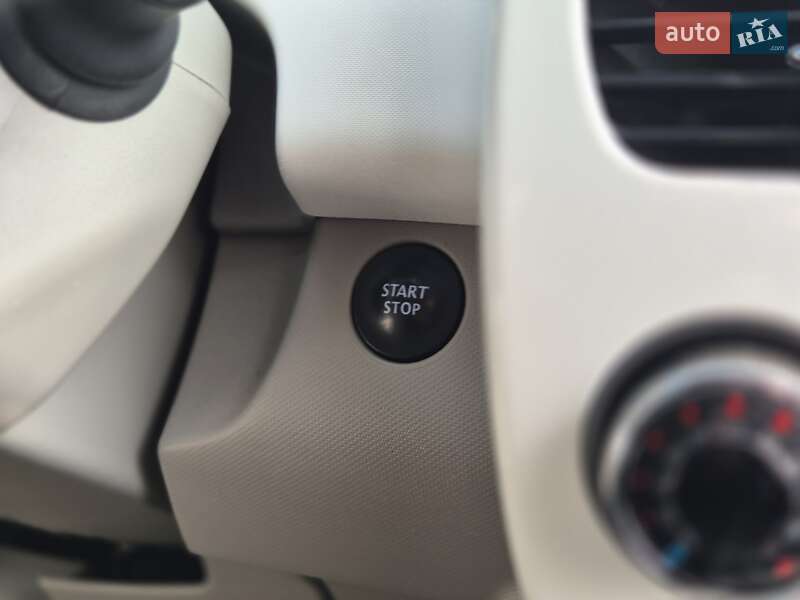 Хетчбек Renault Zoe 2018 в Бердичеві фото 36 Хетчбек Renault Zoe 2018 в Бердичеві