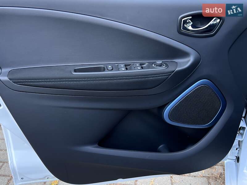 Хетчбек Renault Zoe 2017 в Чернівцях фото 19 Хетчбек Renault Zoe 2017 в Чернівцях
