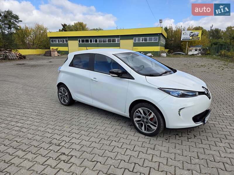 Хэтчбек Renault Zoe 2016 в Черновцах фото 6 Хэтчбек Renault Zoe 2016 в Черновцах