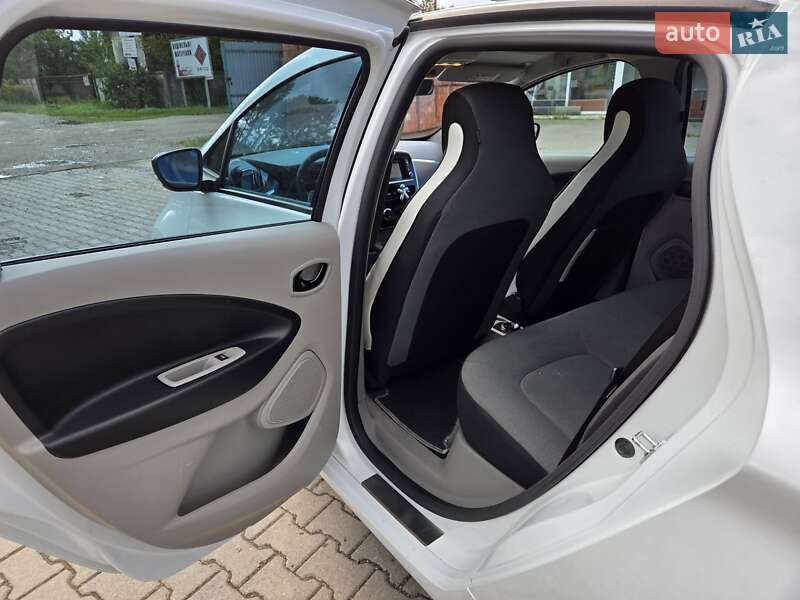 Хэтчбек Renault Zoe 2016 в Черновцах фото 14 Хэтчбек Renault Zoe 2016 в Черновцах