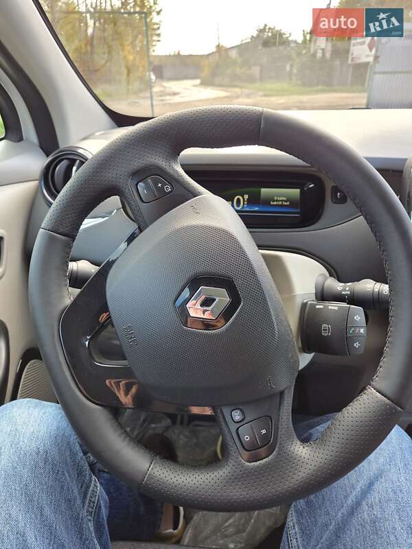 Хэтчбек Renault Zoe 2016 в Черновцах фото 19 Хэтчбек Renault Zoe 2016 в Черновцах