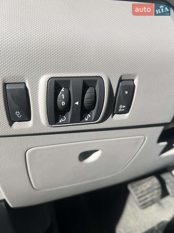 Хетчбек Renault Zoe 2015 в Золочеві